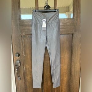 Lysse grey vegan leather leggings XS NWT